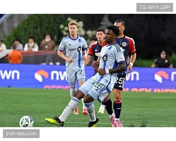 足球激情四溢：焦点赛事回顾与球队表现深度解析