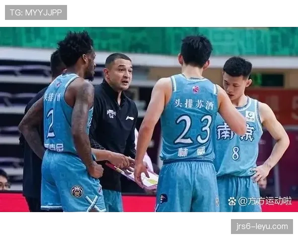 广州队青年新星闪耀赛场，助力球队赛季表现稳步提升