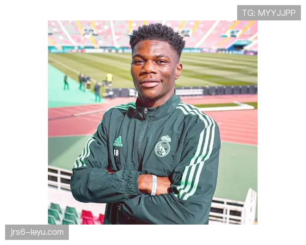 楚阿梅尼职业生涯布局新阶段，备受关注的足球新星崛起之路