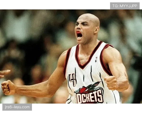 查尔斯·巴克利篮板冲击力超哈基姆，改变内线争夺格局