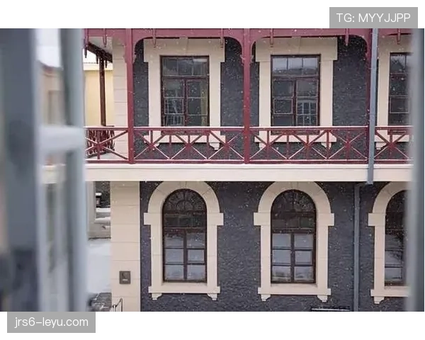 王楠球场上拼命，生活里竟然藏着这么多秘密豪宅？